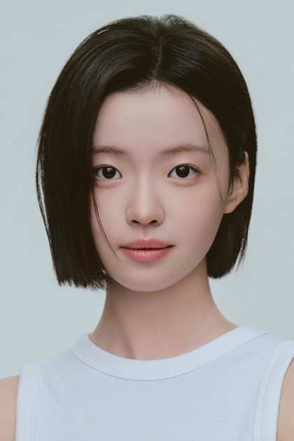 Kim Sia as Gil Jae-young