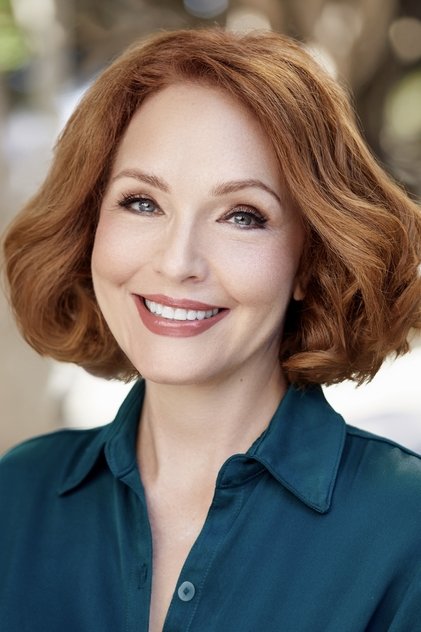 Amy Yasbeck como Lady Penelope Bugsworth (voice)