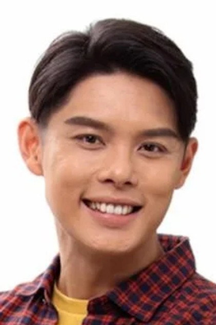Henley Hii as Dato Sam Lee