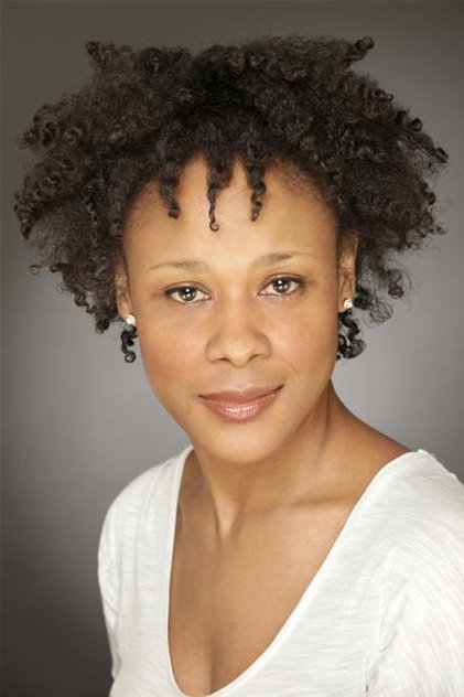 Franc Ashman as DS Ella Lloyd