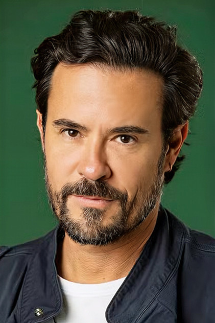 Paulo Vilhena as Afonso