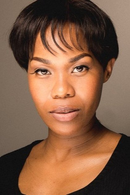 Anji White como Ronnie Williams