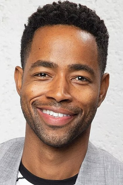 Jay Ellis como Lt. Reuben 'Payback' Fitch