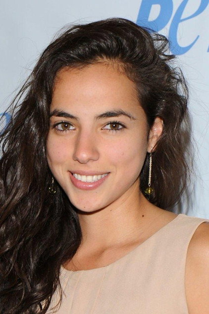 Cristina Rodlo as Ambar