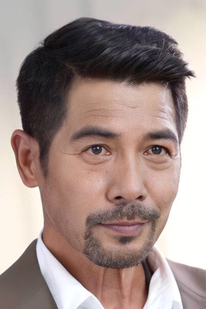 สามารถ พยัคฆ์อรุณ als Man