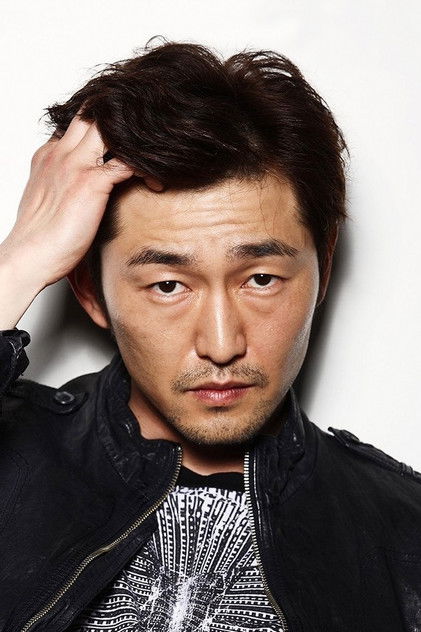 Heo Joon-seok dans le rôle de Hwang In-kook