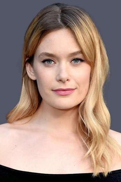 Rachel Keller dans le rôle de Sonya