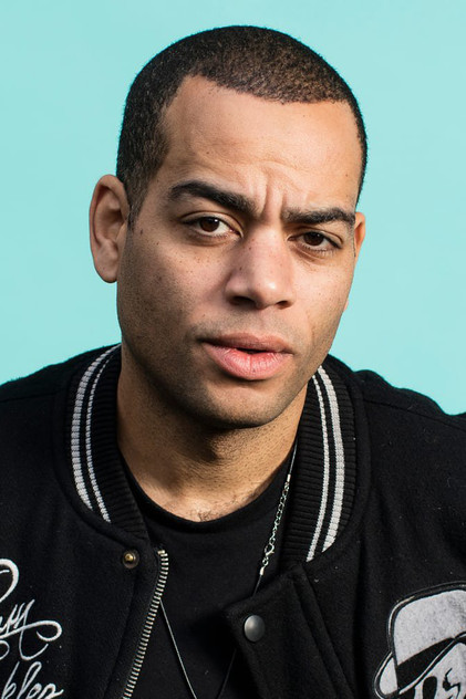 Ben Bailey Smith como Charles Musgrove (as Ben Bailey-Smith)