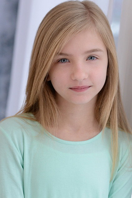 Mabel Tyler como Abby