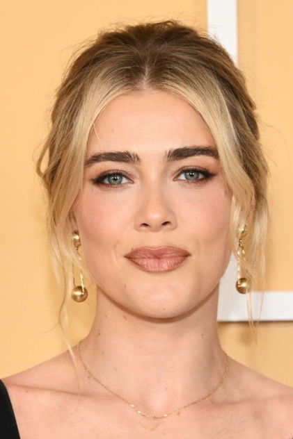 Melissa Roxburgh como Mary Kelly
