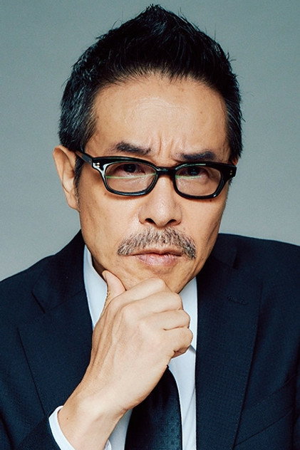 田口智朗饰演滨岛仁