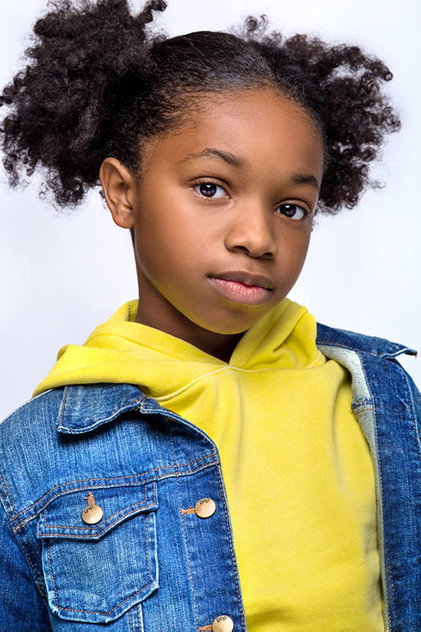 Amari Alexis Price como Janie Loomis