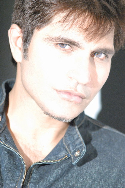 Pavan Grover as Anan