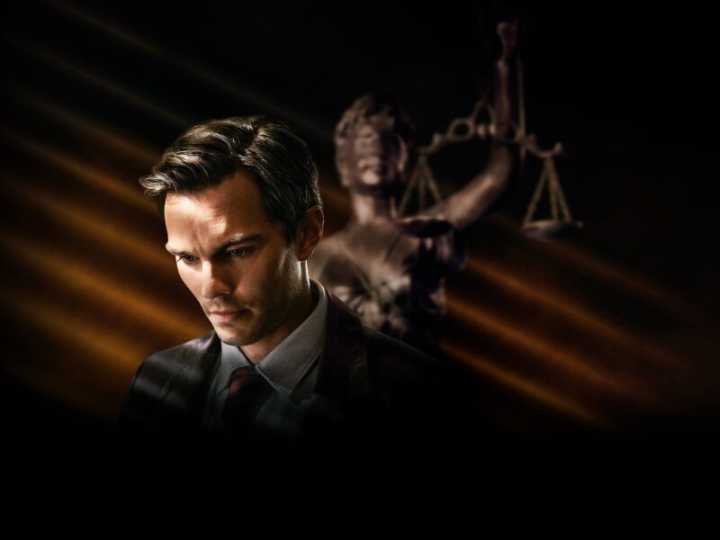 Juror #2: um dilema moral angustiante se desenrola