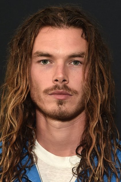 Sam Corlett als Leif Eriksson
