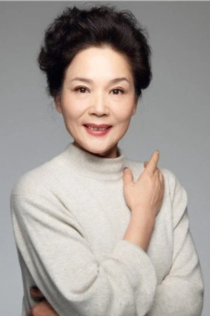 杨青 como Old Madame Wei