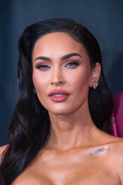 Megan Fox como Ellen