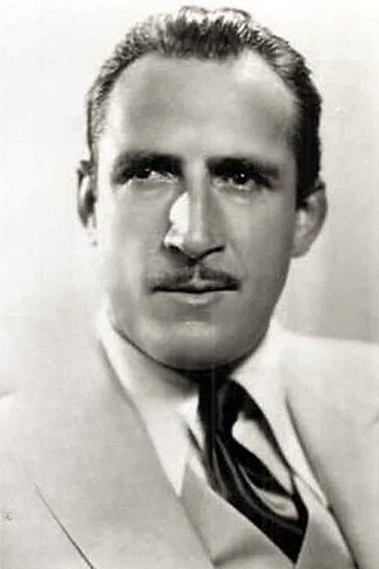 John Miljan nel ruolo di Host (uncredited)