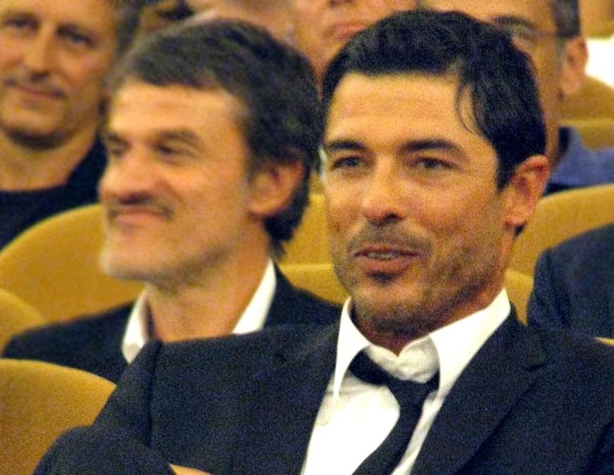 Alessandro Gassmann, o vilão de Carga Explosiva 2 que virou o professor da TV italiana