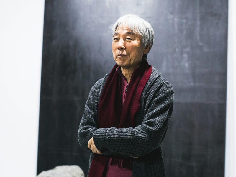 Lee Ufan, el artista que convirtió una piedra y una plancha de acero en filosofía
