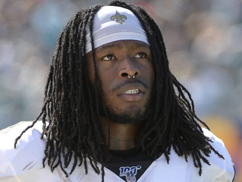 Camisa NFL do PSG para Paris tem a cara de Alvin Kamara, running back dos Saints