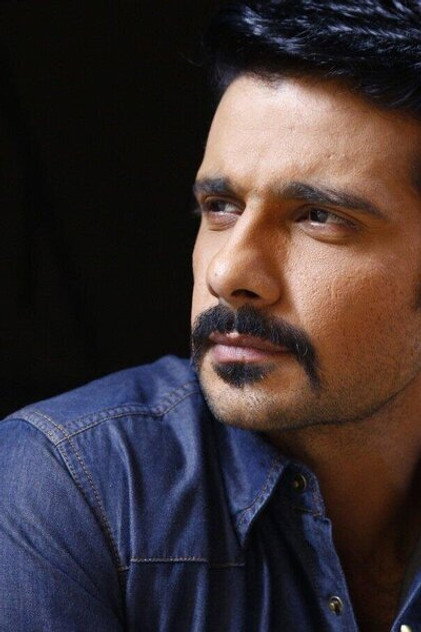 Viraf Patel dans le rôle de Rishi