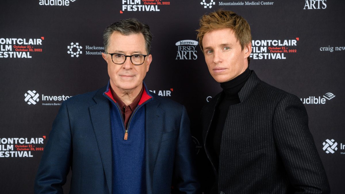 是枝裕和、エディ・レッドメイン主演のサーチライト作品はまだ脚本執筆中　釜山での披露に意欲