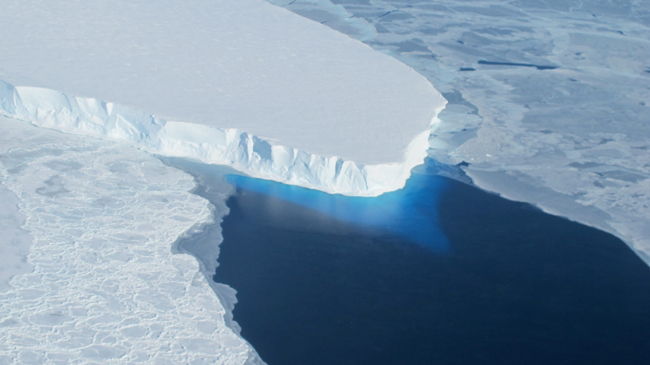 L’acqua di mare sotto il ghiacciaio Thwaites raddoppia la stima di innalzamento al 2100