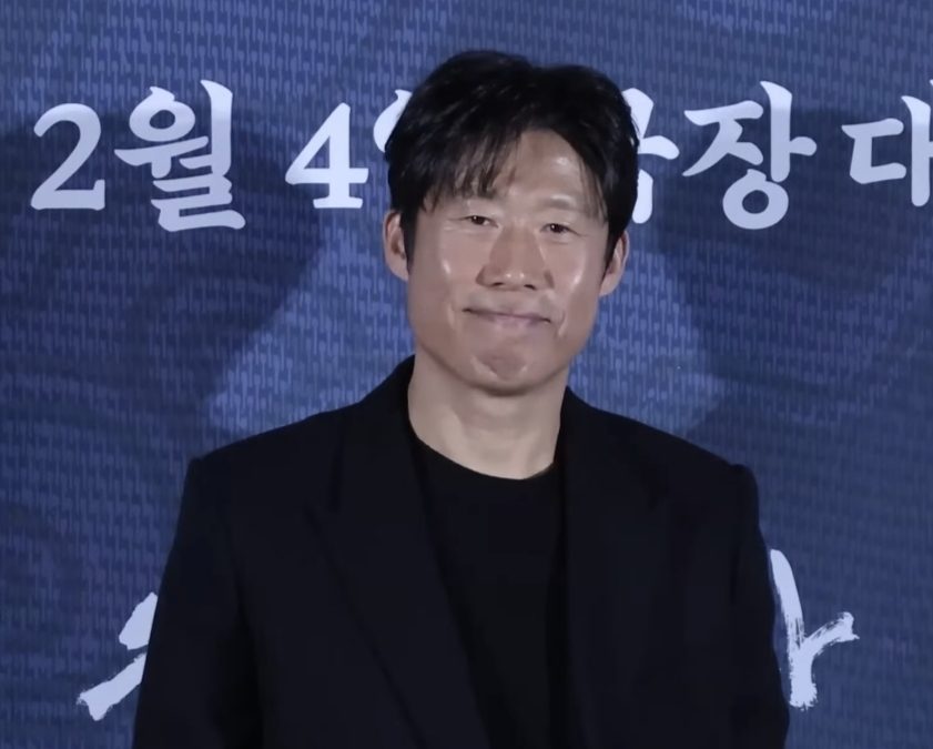 Yoo Hae-jin, the face acting schools turned away, now carries Korean cinema