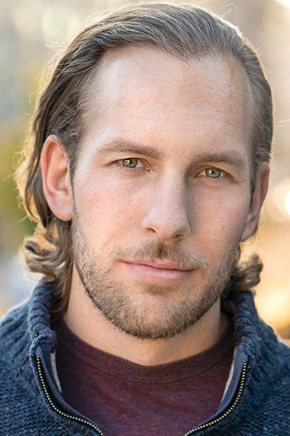 Danny Bohnen como Oleg