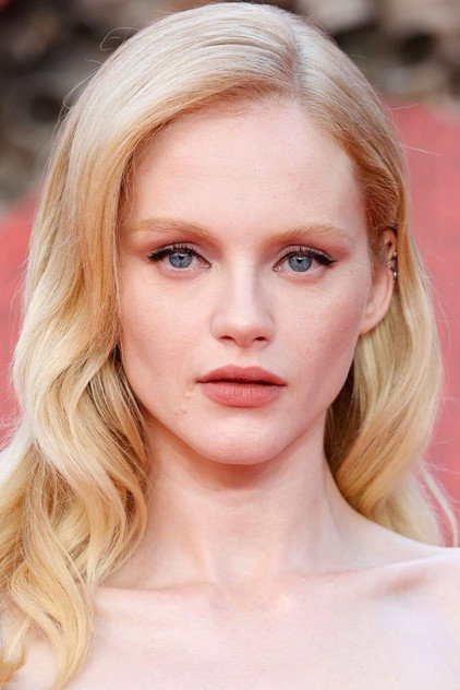 艾玛·莱尔德 饰 Desdemona Holland