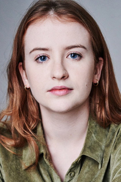 Mairéad Tyers como Carol