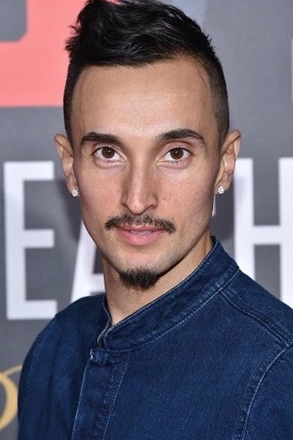 Luis Da Silva, Jr. como JJ
