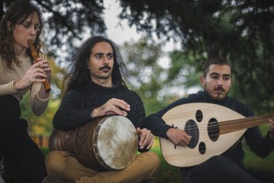 Sefardisk eksil bliver til Al Tayr Ensembles debutalbum – fra Granada til Konstantinopel