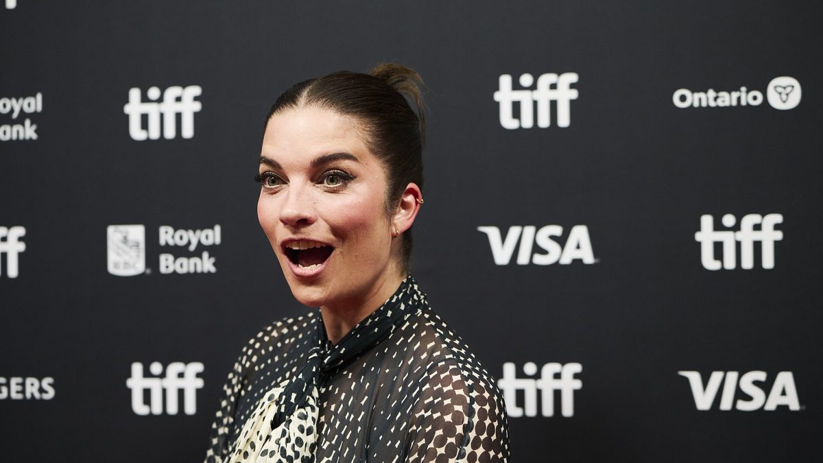 Annie Murphy wollte nie wieder Alexis Rose sein – jetzt holt sie eine romantische Komödie ein