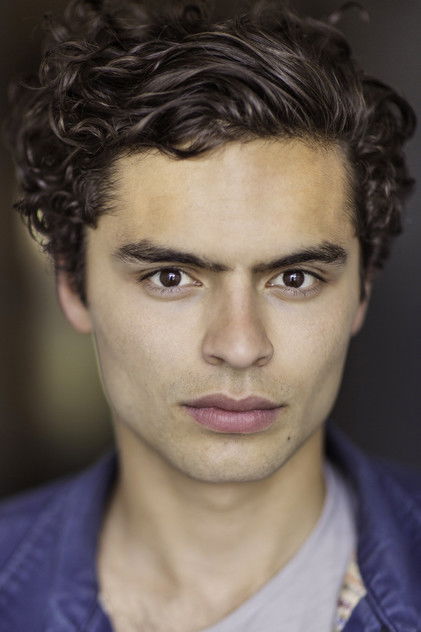 Sebastian de Souza 役 Rory