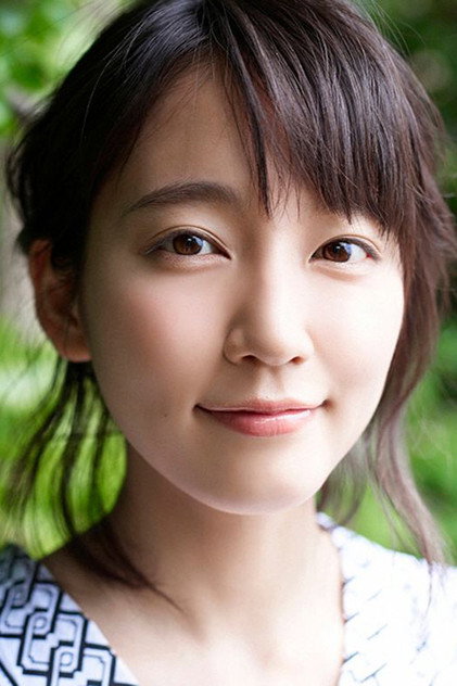 吉冈里帆饰演伊藤可怜