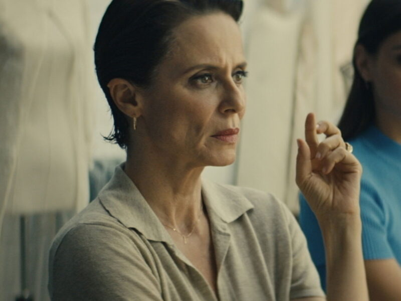 Under Her Control: crudo inicio, final convencional