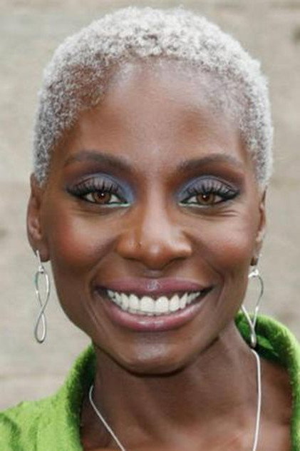 Nikeata Thompson como Detective Michelle Rauch