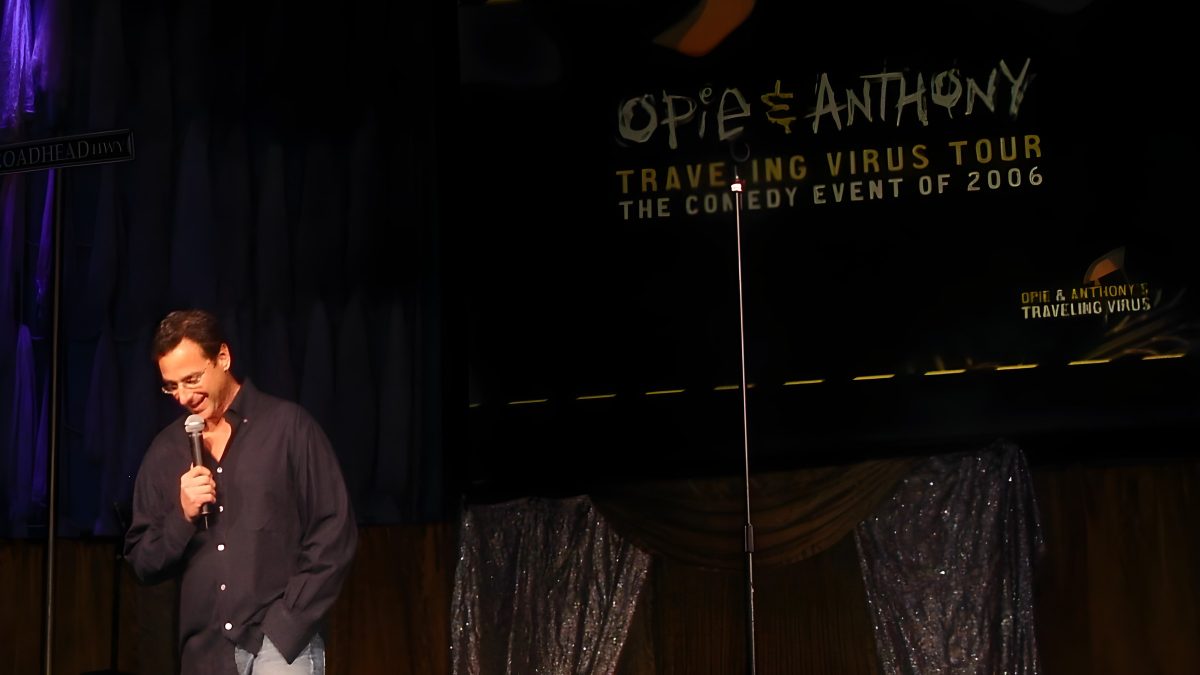 Bob Saget: Bizim Ev’in titiz babası, sahnede Amerika’nın en açık saçık komedyeni