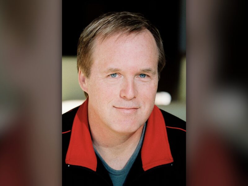 Brad Bird, reżyser filmu Iniemamocni, po 30 latach kończy animowany kryminał Ray Gunn