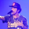 布鲁诺·马尔斯：把旧时代的声音变成个人标志的金曲制造者