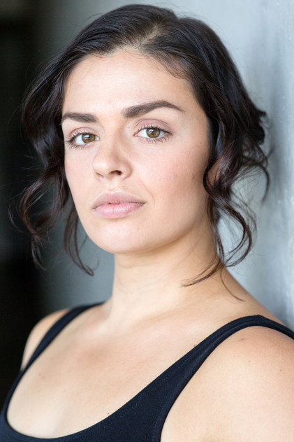 Tatiana Zappardino como Tina