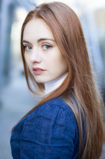 Brenna Llewellyn nel ruolo di Savannah