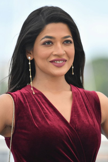 Azmeri Haque Badhon dans le rôle de Heena "Octopus" Rehman
