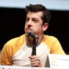 クリストファー・ミンツ＝プラッセ、マクラヴィンと和解しベース奏者に