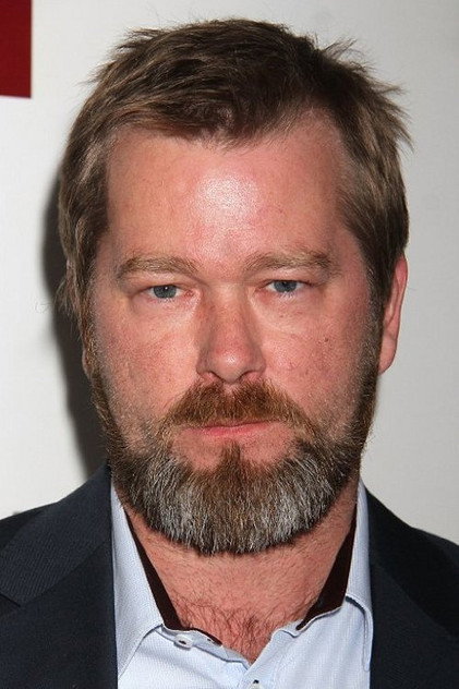 Fridtjov Såheim como Minister of Defence Frederick Markussen