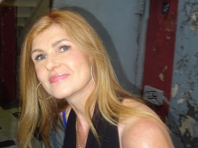 Connie Britton, de Tami Taylor a una madre bajo sospecha en Phony