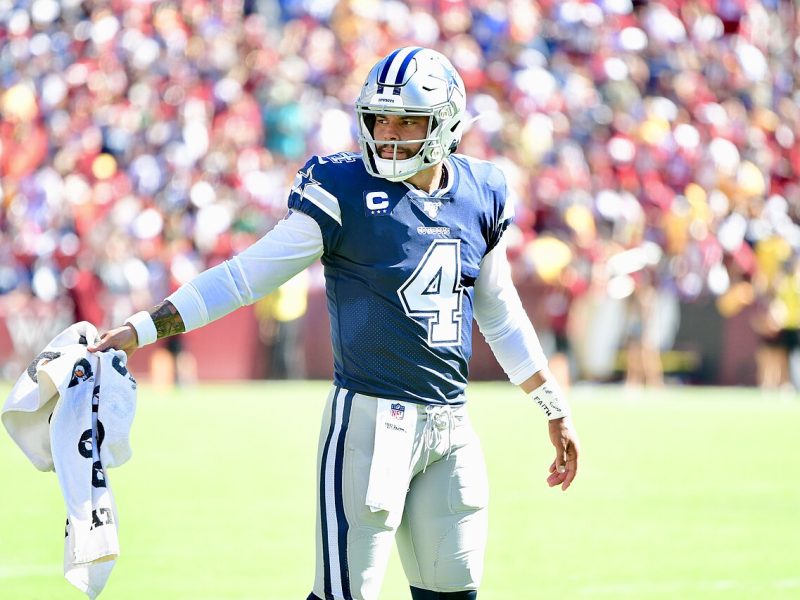 Quarterback dos Cowboys, Dak Prescott vê a NFC Leste ao alcance, mas só se vencerem