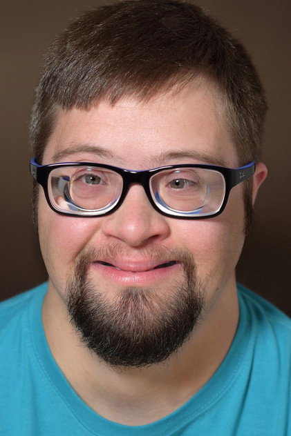 Kevin Iannucci as Johnny